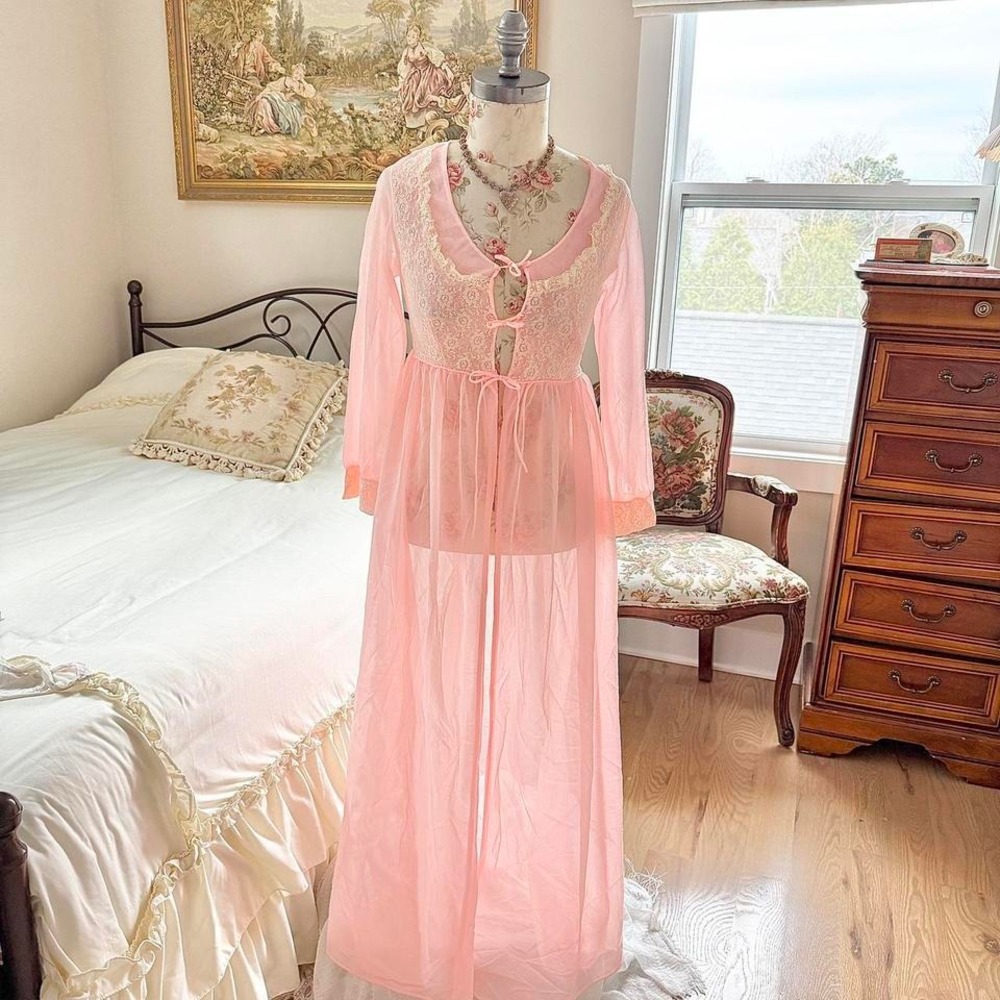 60s pink long robe 60s union made pink robe size medium